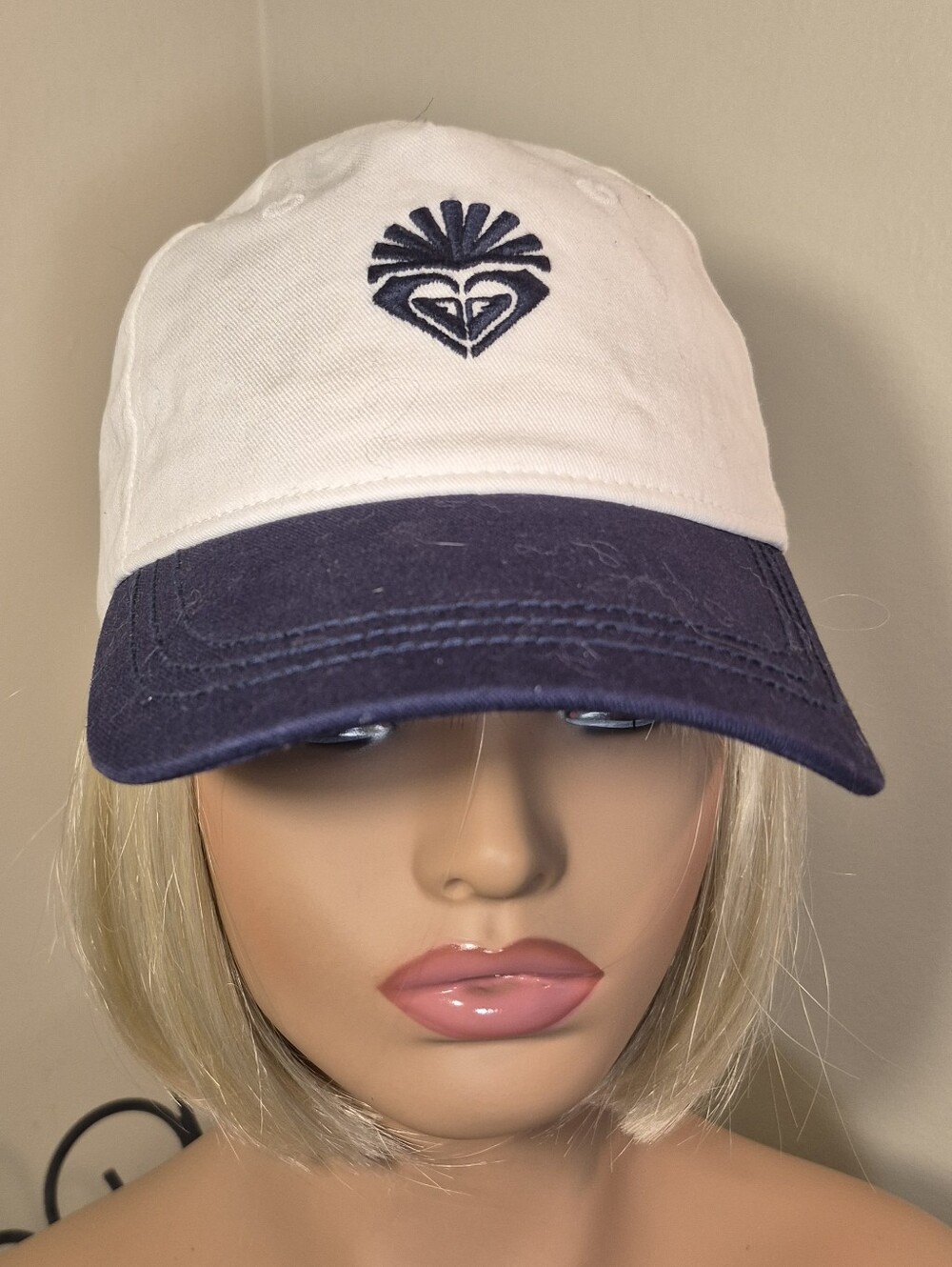 Roxy White Navy Trucker Ball Cap Hat Adjustable Summer Surf Beack Sun